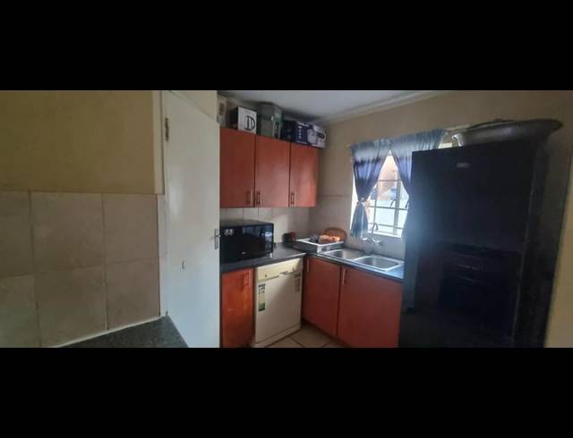 2 BEDROOM TOWNHOUSE FOR SALE IN THE REEDS